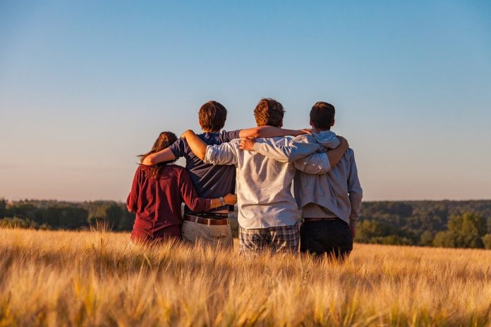 Ricerca-Azione Essere giovani in Altopiano opportunità e svantaggi di vivere in una zona Montana