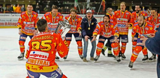 Asiago Hockey 8° Scudetto foto coppa