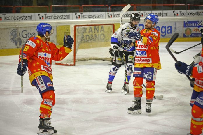 Asiago Hockey Vipiteno Gara 3 Quarti Finale Marco Magnabosco Steven Iacobellis