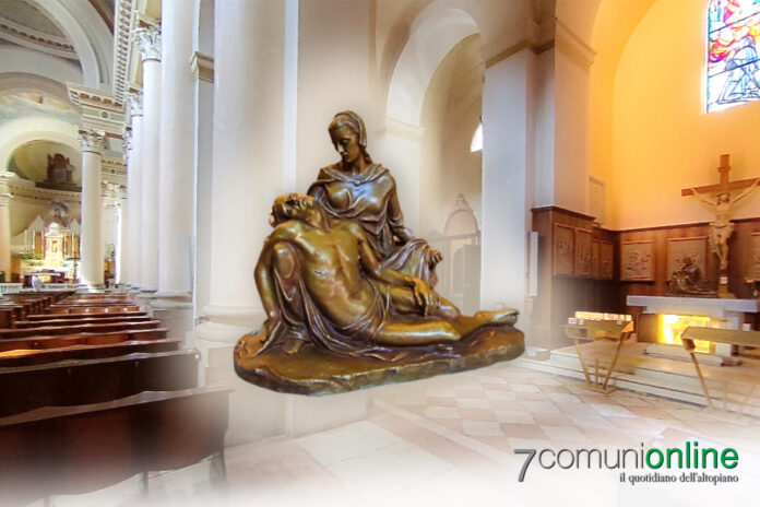 Duomo di Asiago - La Pietà in bronzo dell'artista Pallante Pesavento Pasch