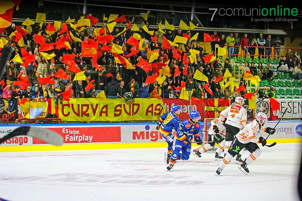 Asiago Hockey - Graz Pala Hodegart - Curva Sud