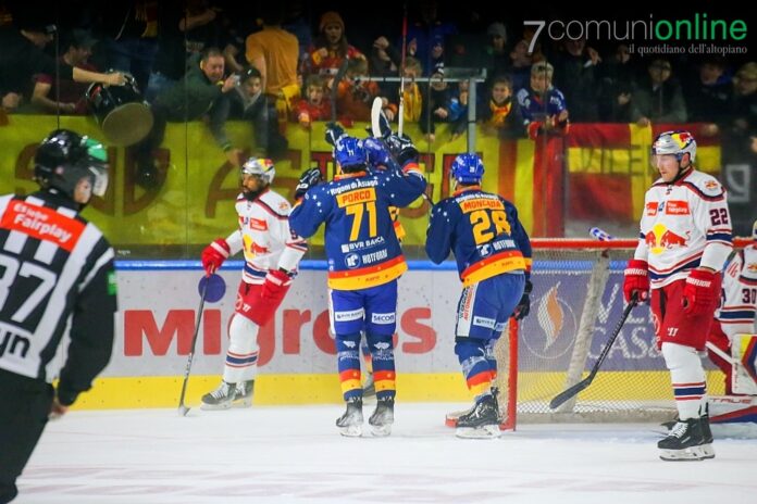 Asiago Hockey - Salisburgo vittoria Pala Hodegart Ultras Curva Sud