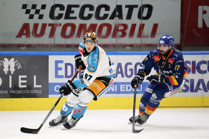 Asiago Hockey vs Steinbach Black Wings Linz - Lorenzo Casetti